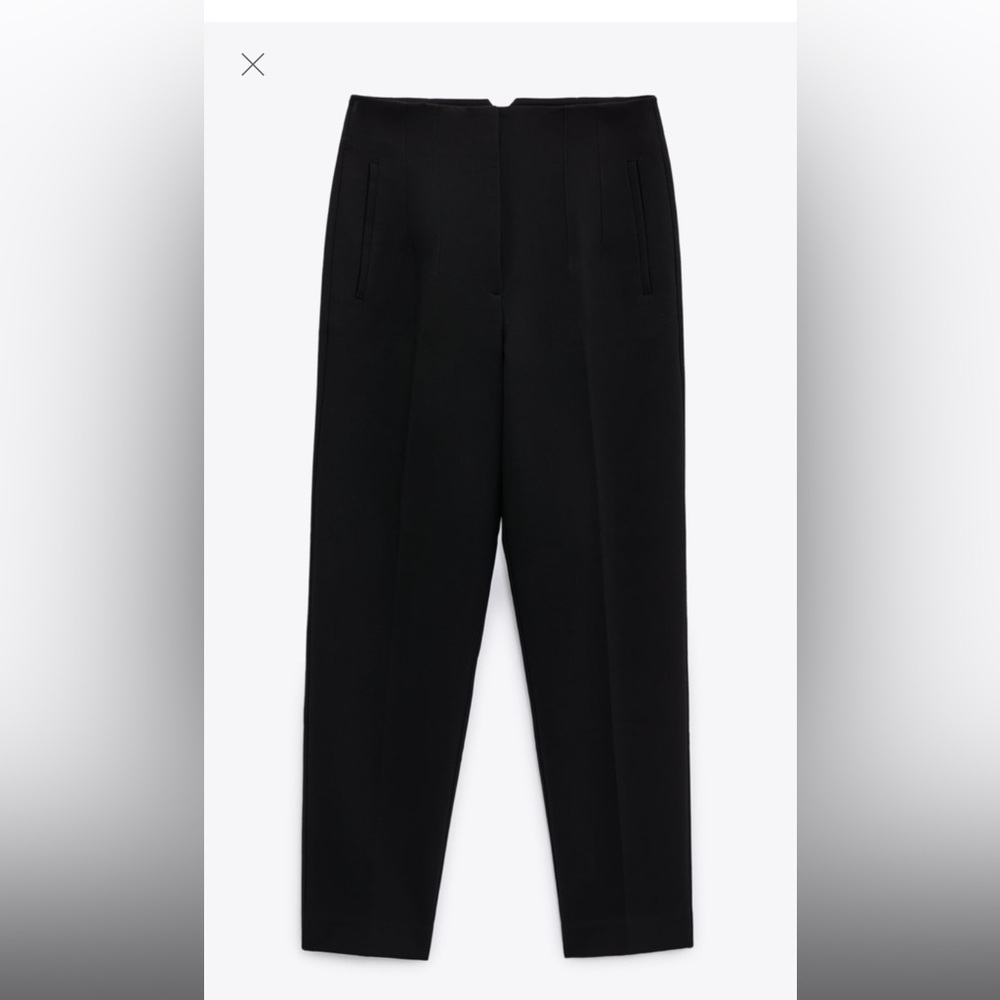 The perfect high-waisted straight cut black pants for every outfit!